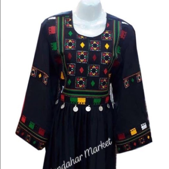 Dress - Picture 4 of 4